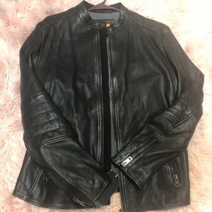 —> BRAND NEW Men’s Hugo Boss Leather Jacket <—